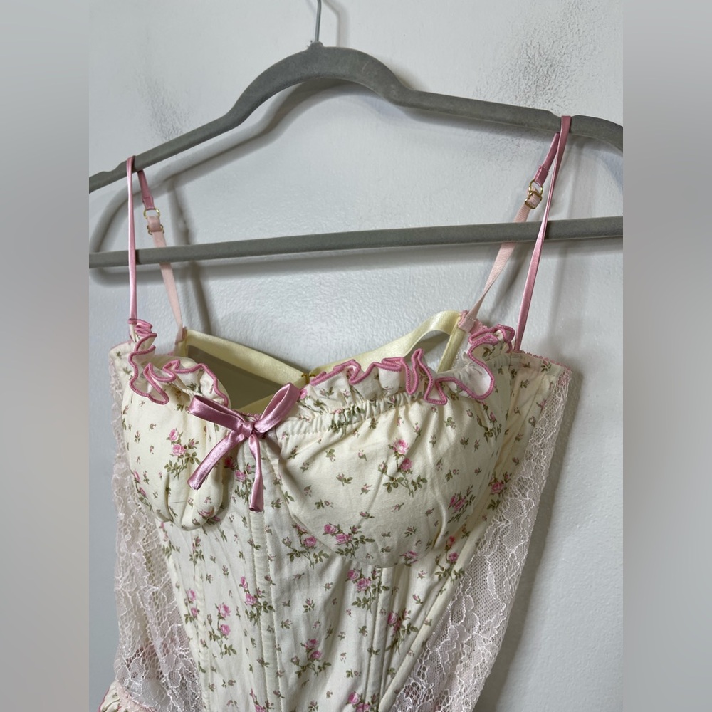 The Lace Collection Y2K Pink Floral Cottagecore Lace Corset M Camisoles Babydoll - Picture 3 of 9